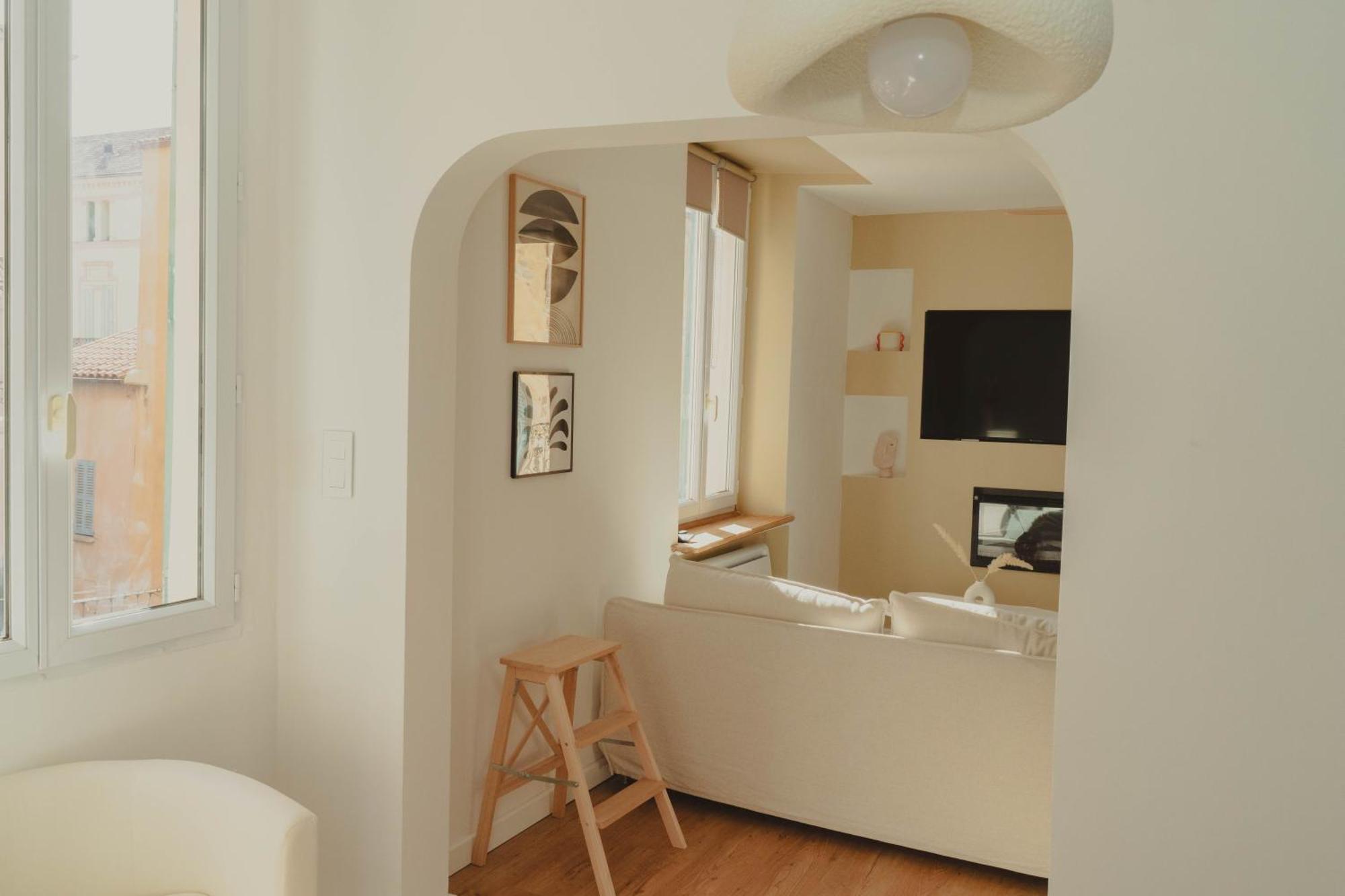 Au Coeur De Hyeres, Ideal Pour Les Couples ! Exterior photo