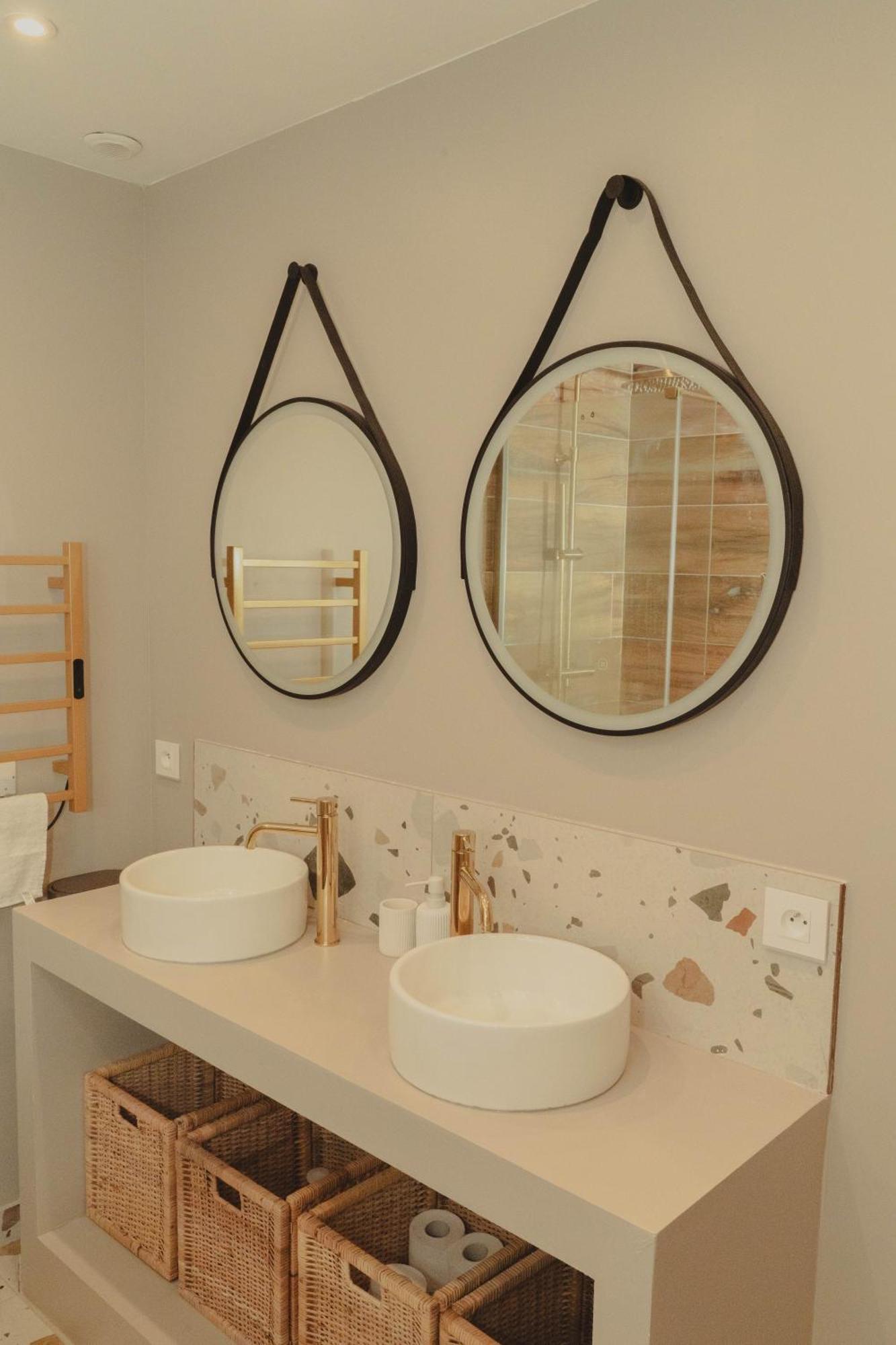 Au Coeur De Hyeres, Ideal Pour Les Couples ! Exterior photo